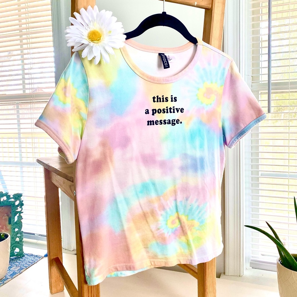H&M US size M “Positive Message” pastel stretchy tie dye babydoll t-shirt
